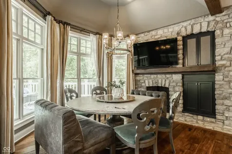 9648 Irishmans Run Lane Zionsville IN 46077