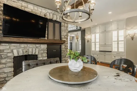 9648 Irishmans Run Lane Zionsville IN 46077