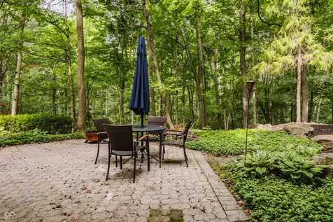 9648 Irishmans Run Lane Zionsville IN 46077