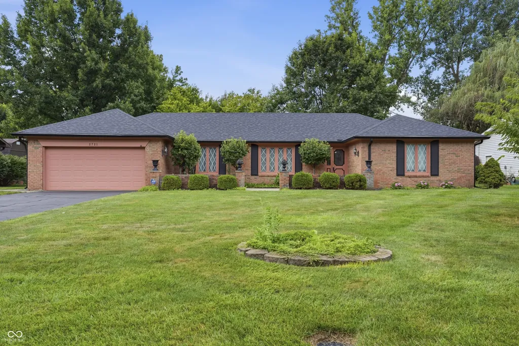 2721 Amherst Street Indianapolis IN 46268