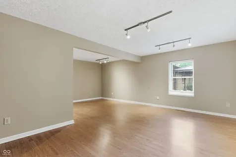2721 Amherst Street Indianapolis IN 46268