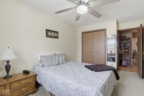 7713 Lake Vista Lane Indianapolis IN 46217