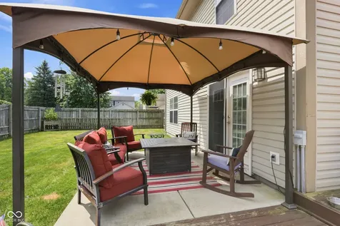 7713 Lake Vista Lane Indianapolis IN 46217