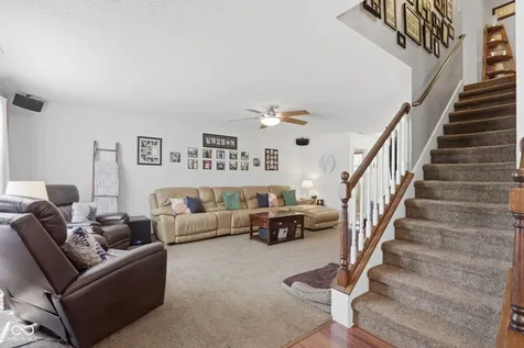7713 Lake Vista Lane Indianapolis IN 46217