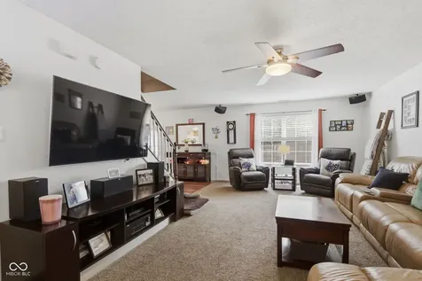7713 Lake Vista Lane Indianapolis IN 46217