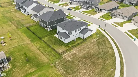 7129 Firestone Road Whitestown IN 46075