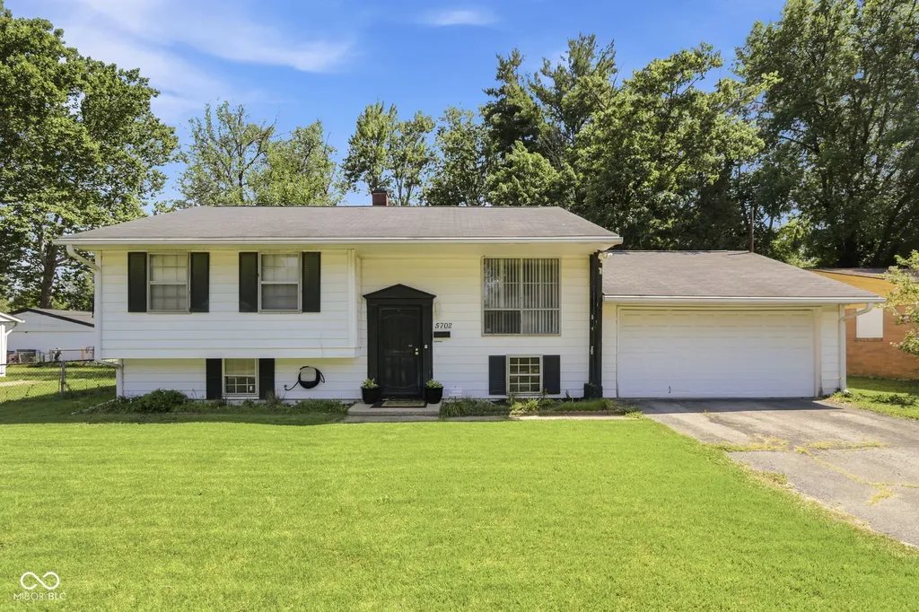 5702 Windmill Drive Indianapolis IN 46254