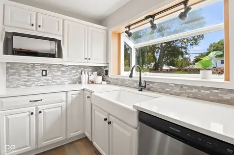 4917 Manning Road Indianapolis IN 46228