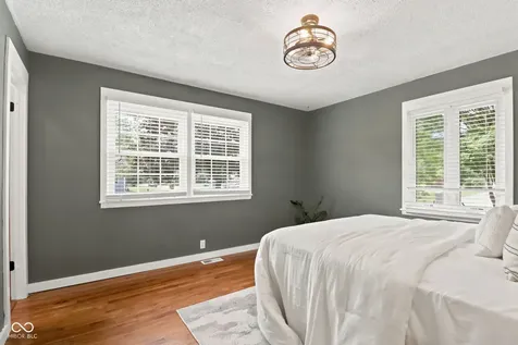 4917 Manning Road Indianapolis IN 46228