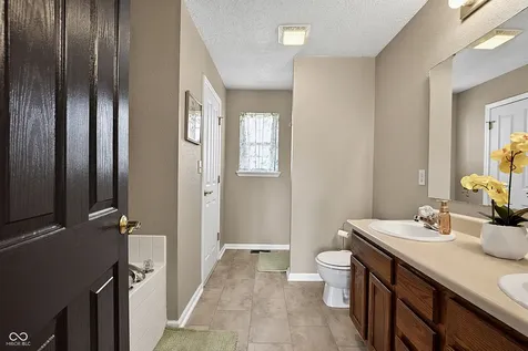 19406 Rocky Beach Drive Noblesville IN 46062