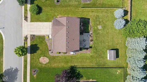 19406 Rocky Beach Drive Noblesville IN 46062