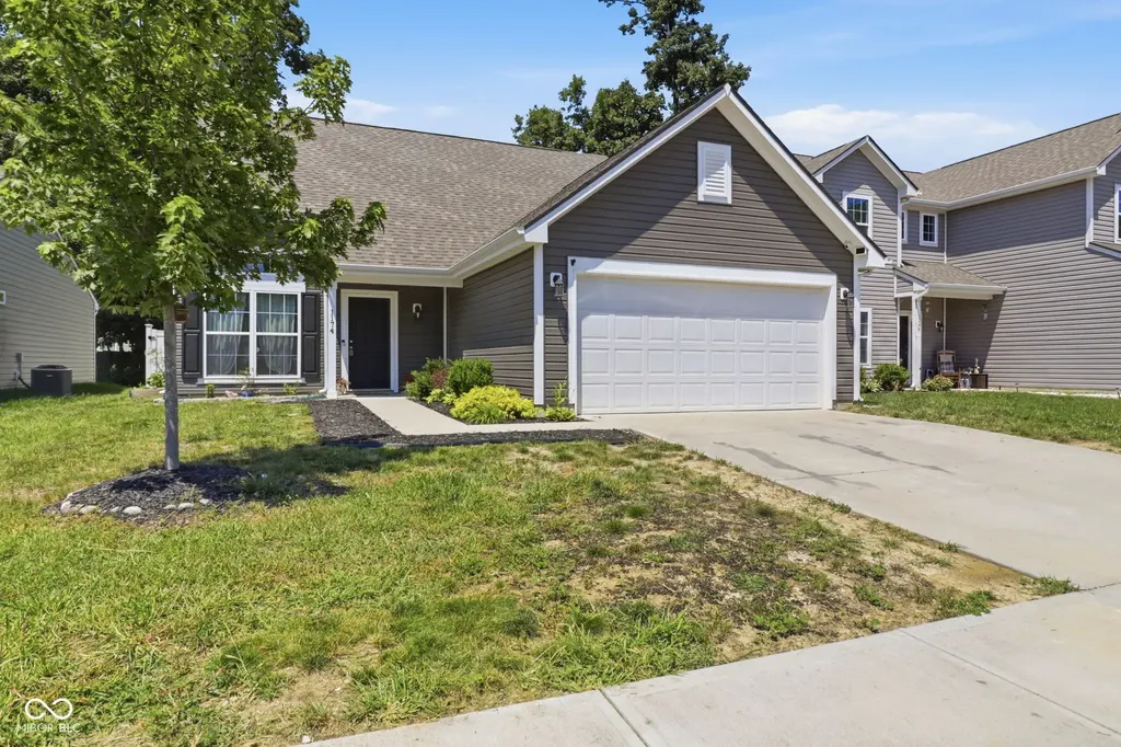 1174 S Aberdeen Drive Franklin IN 46131
