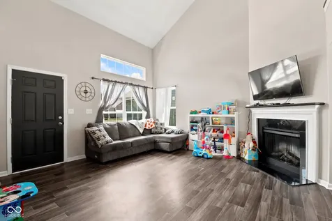 1174 S Aberdeen Drive Franklin IN 46131