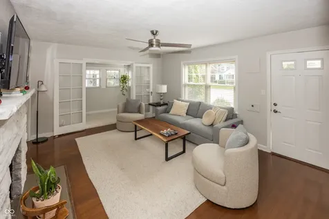 5828 Indianola Avenue Indianapolis IN 46220