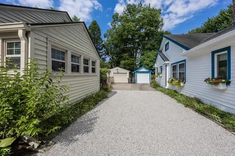 5828 Indianola Avenue Indianapolis IN 46220