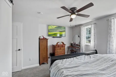 1924 S I Street Elwood IN 46036