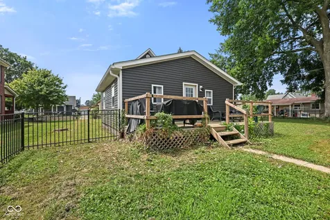 1924 S I Street Elwood IN 46036