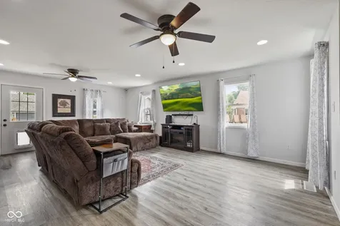 1924 S I Street Elwood IN 46036