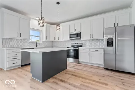 5136 Gray Wood Court Indianapolis IN 46235