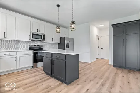 5136 Gray Wood Court Indianapolis IN 46235