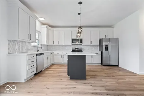5136 Gray Wood Court Indianapolis IN 46235