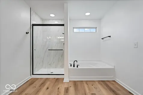 5136 Gray Wood Court Indianapolis IN 46235