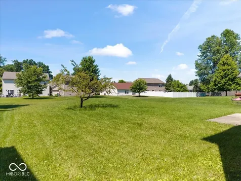 5136 Gray Wood Court Indianapolis IN 46235