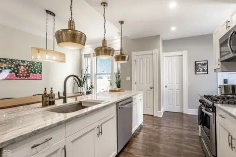 213-215 E 15th Street Indianapolis IN 46202