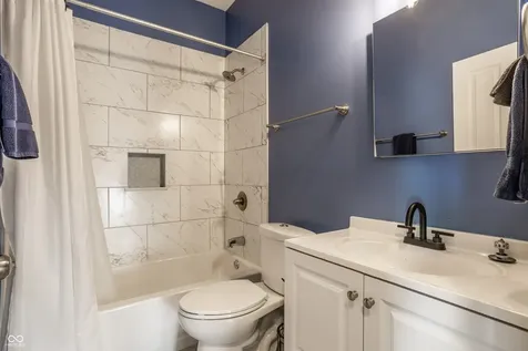 213-215 E 15th Street Indianapolis IN 46202