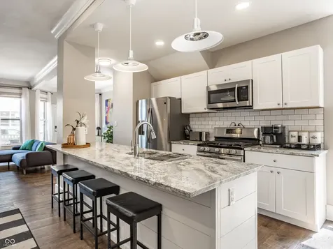 213-215 E 15th Street Indianapolis IN 46202
