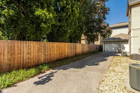 213-215 E 15th Street Indianapolis IN 46202