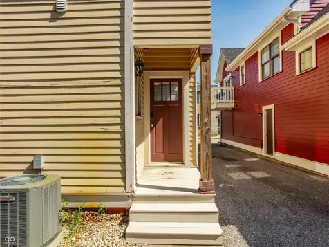 213-215 E 15th Street Indianapolis IN 46202