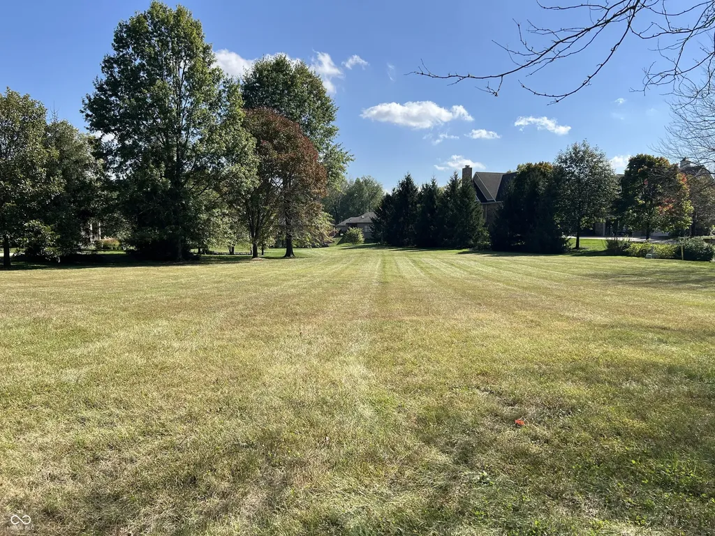 887 Box Turtle Court Columbus IN 47201