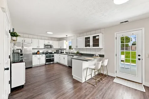 3938 Chantry Way Greenwood IN 46143
