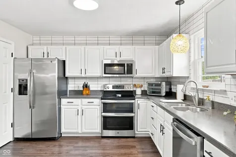 3938 Chantry Way Greenwood IN 46143