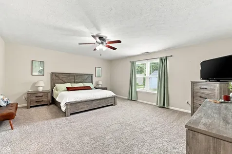 3938 Chantry Way Greenwood IN 46143