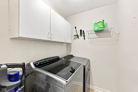 3938 Chantry Way Greenwood IN 46143