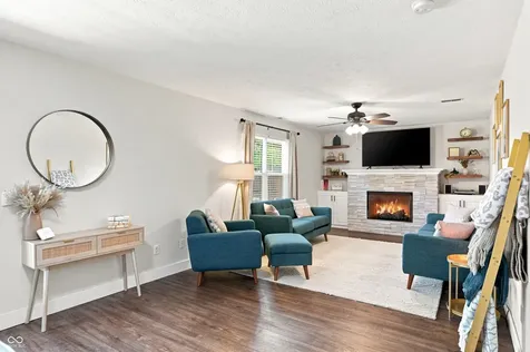 3938 Chantry Way Greenwood IN 46143