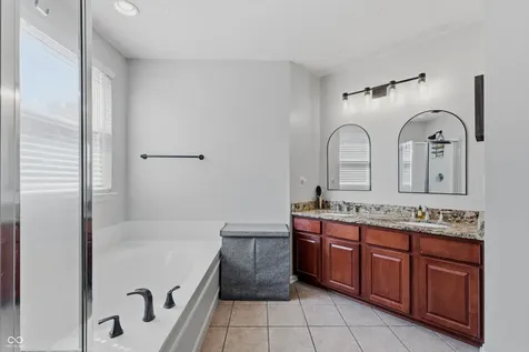 14396 Chapelwood Lane Fishers IN 46037