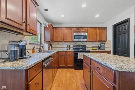 14396 Chapelwood Lane Fishers IN 46037