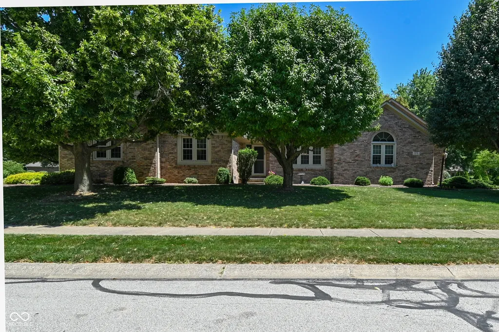 675 Caesar Drive Avon IN 46123