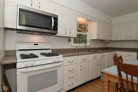 9880 Chesterton Drive Carmel IN 46280