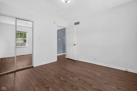 302 Smith Street Columbus IN 47201