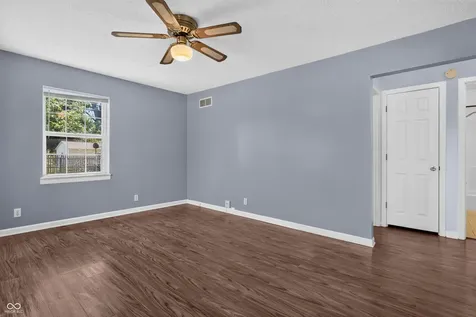 302 Smith Street Columbus IN 47201