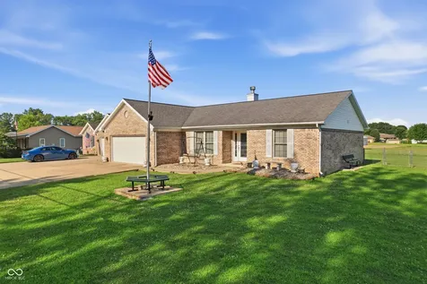 636 S Murphy Avenue Brazil IN 47834