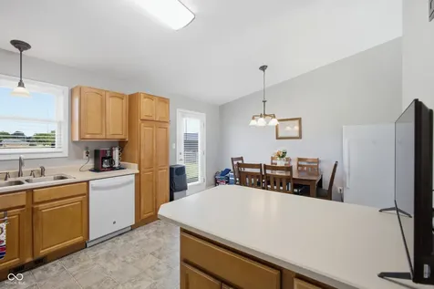 636 S Murphy Avenue Brazil IN 47834