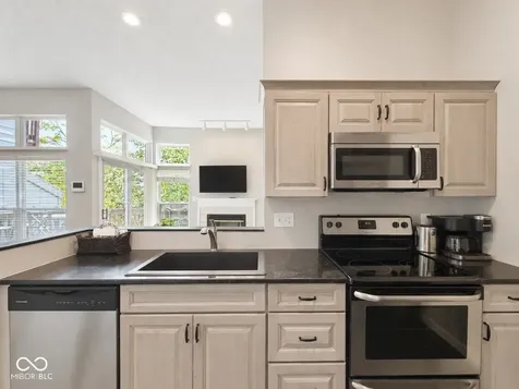 9668 S Bay Pointe Court Bloomington IN 47401