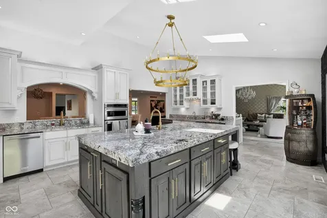 1565 Village Walk Drive Zionsville IN 46077