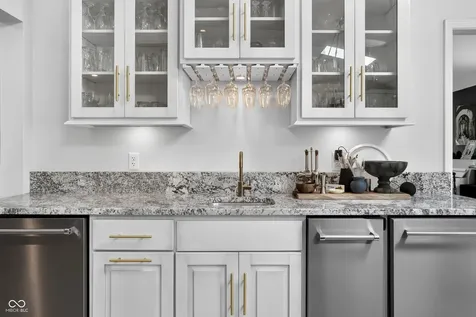 1565 Village Walk Drive Zionsville IN 46077