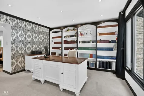 1565 Village Walk Drive Zionsville IN 46077
